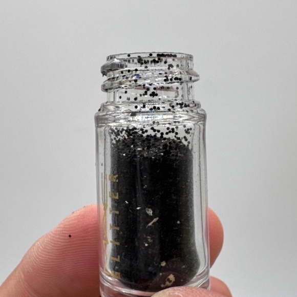 MAC Cosmetics Glitter Pigment Bundle + Kabuki Brushes Set - Picture 10 of 14